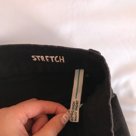 GARAGE Retro High Waist Short 🖤 - Picture 5 of 6